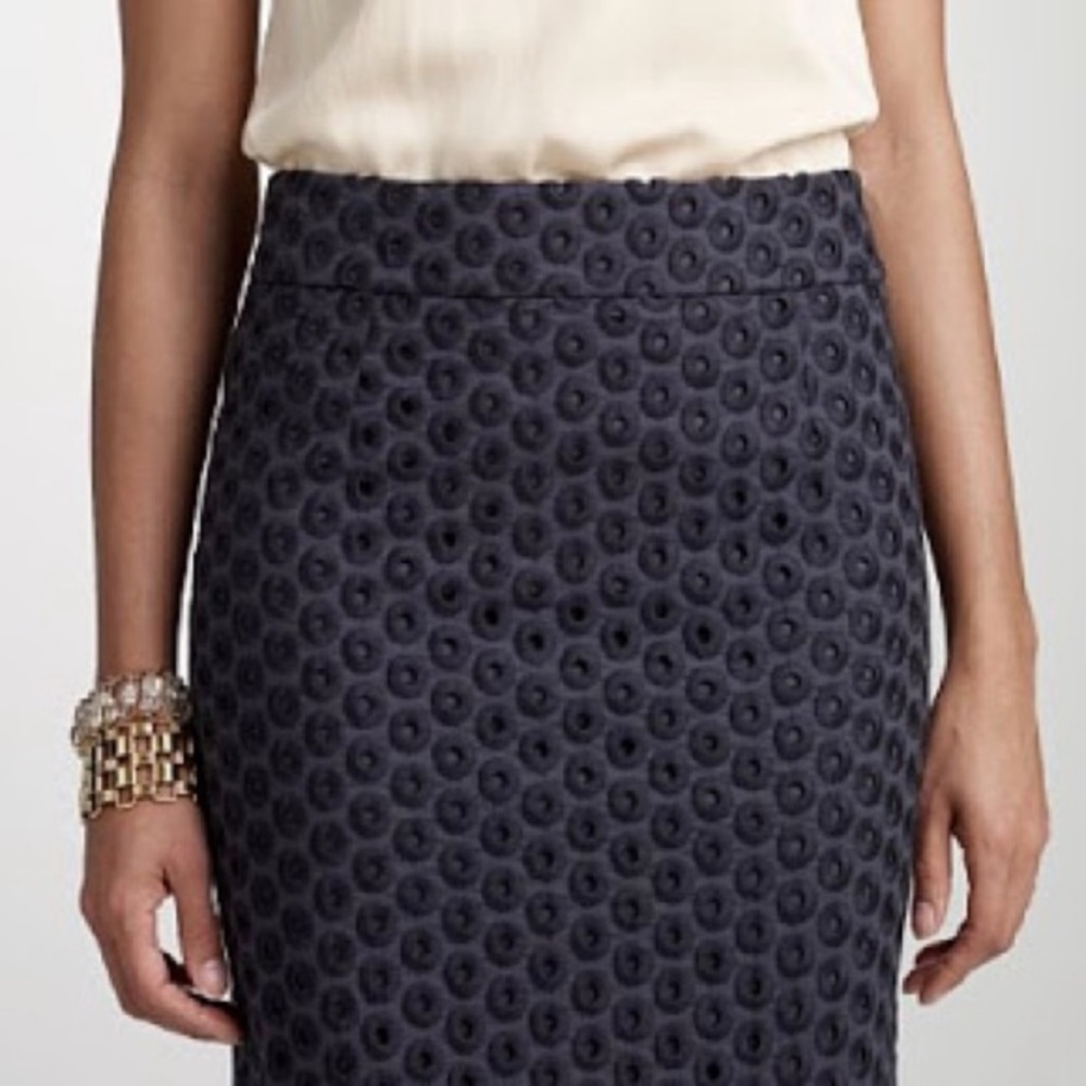 J.Crew navy blue eyelet / embroidered pencil skirt, 100% cotton, Size 6